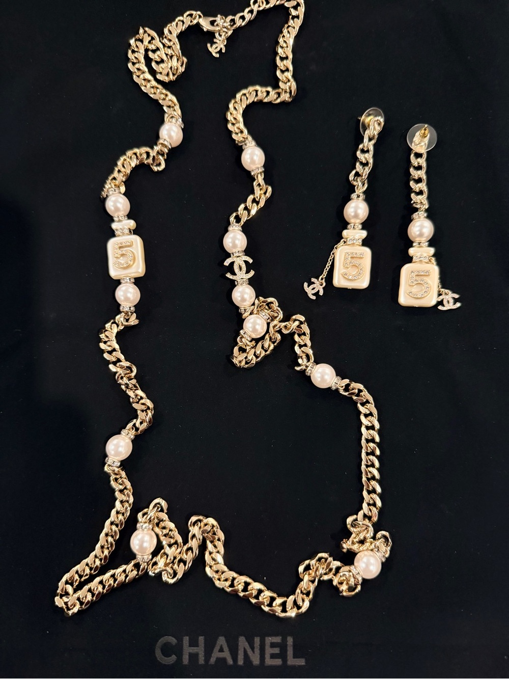 CHANEL Resin Crystal CC No 5 Perfume Bottle Long Necklace with Earrings set